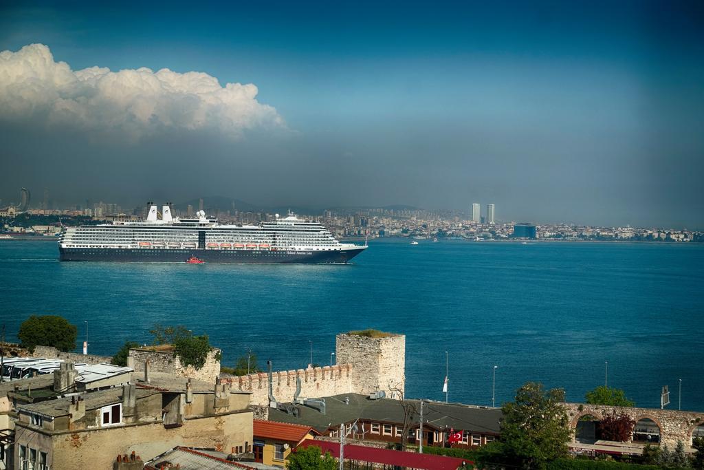 Mytra Hotel Istanbul Exterior photo